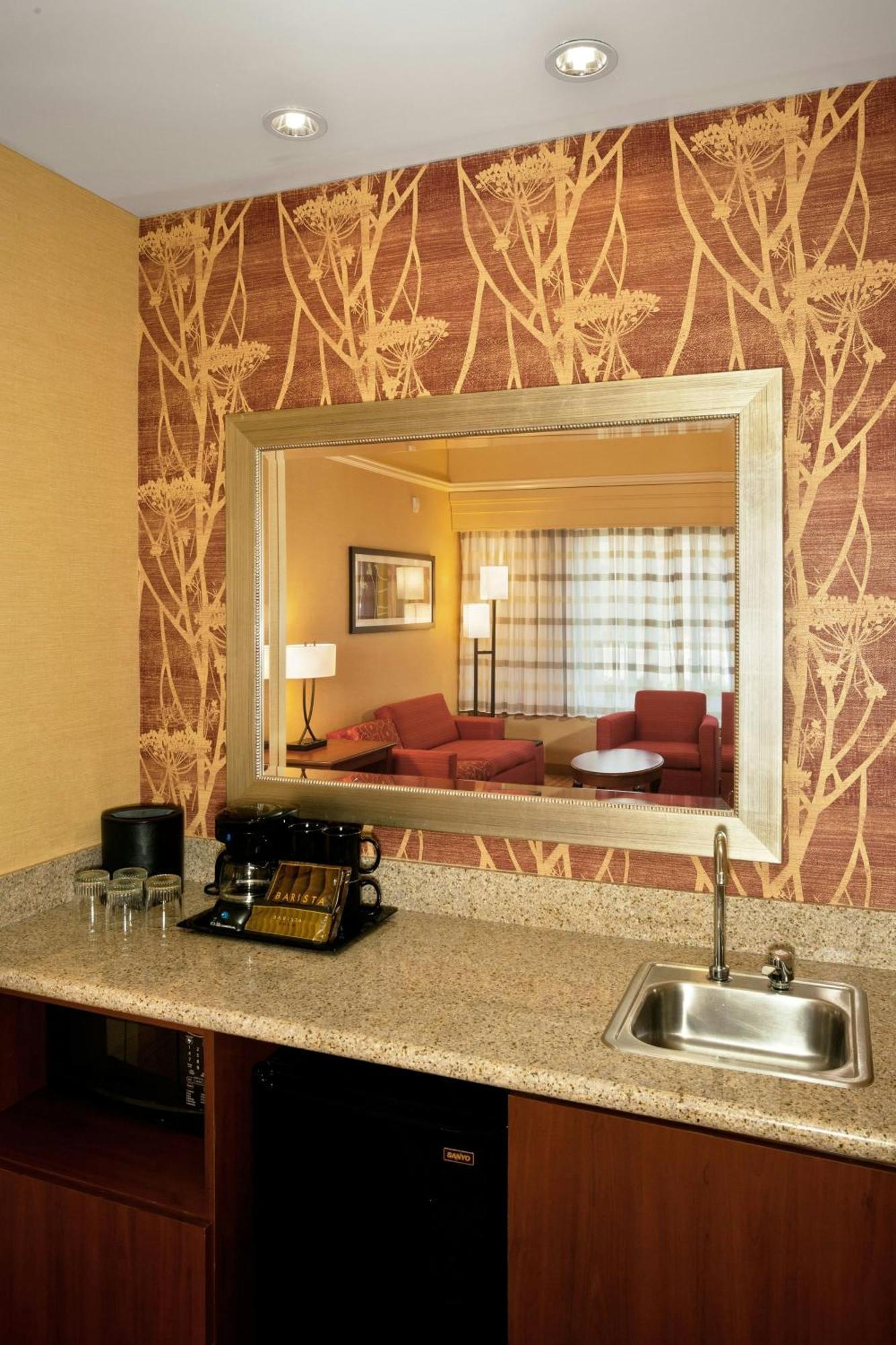 Courtyard Ventura Hotel Simi Valley