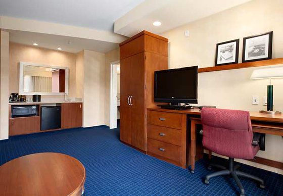 Courtyard Ventura 3*